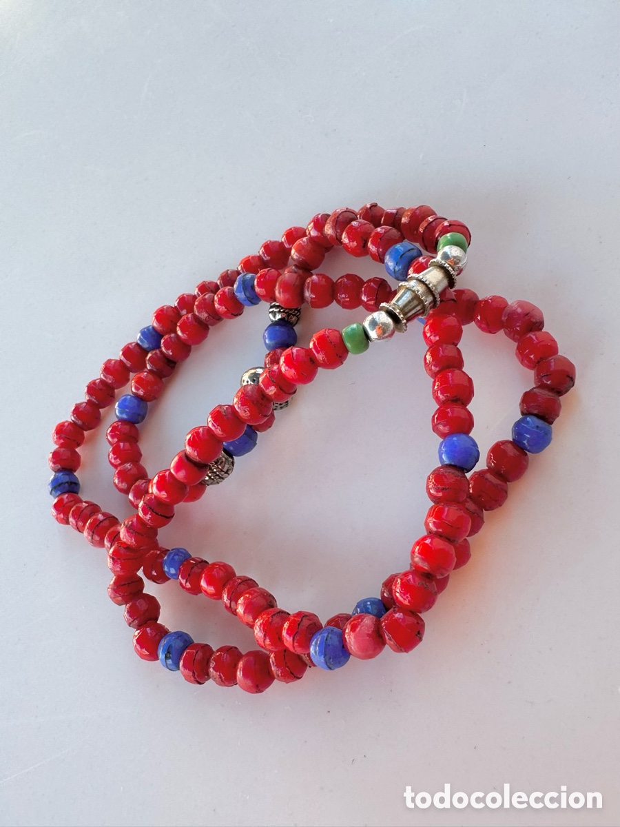 Artesan&iacute;a: Antiguo collar artesanal rojo