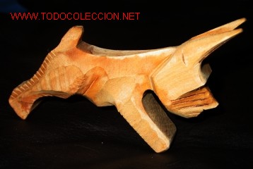 Artesan&iacute;a: PERRITO DE MADERA TALLADA - Foto 1