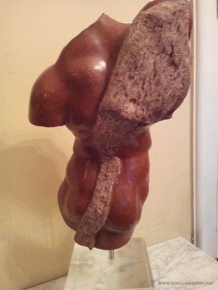 Artesan&iacute;a: Torso en granito - Foto 1