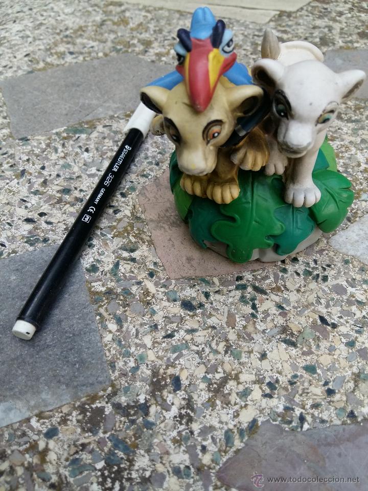 Artesan&iacute;a: Figurita Simba del Rey Le&oacute;n - Foto 1