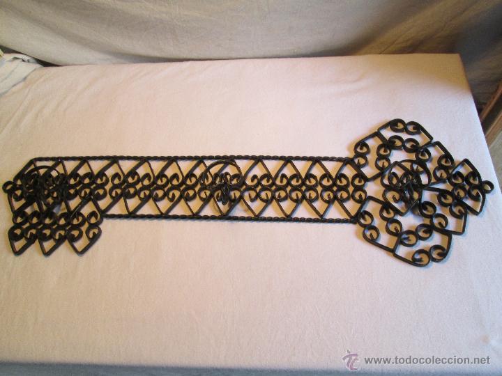 Artesan&iacute;a: PERCHA DE HIERRO - Foto 1