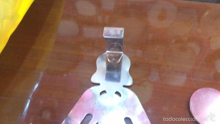 Artesan&iacute;a: colgador de ropa traspuerta - Foto 4