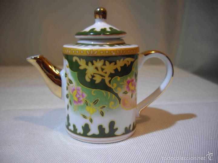 Artesan&iacute;a: CUATRO CAFETERAS PORCELANA - Foto 2