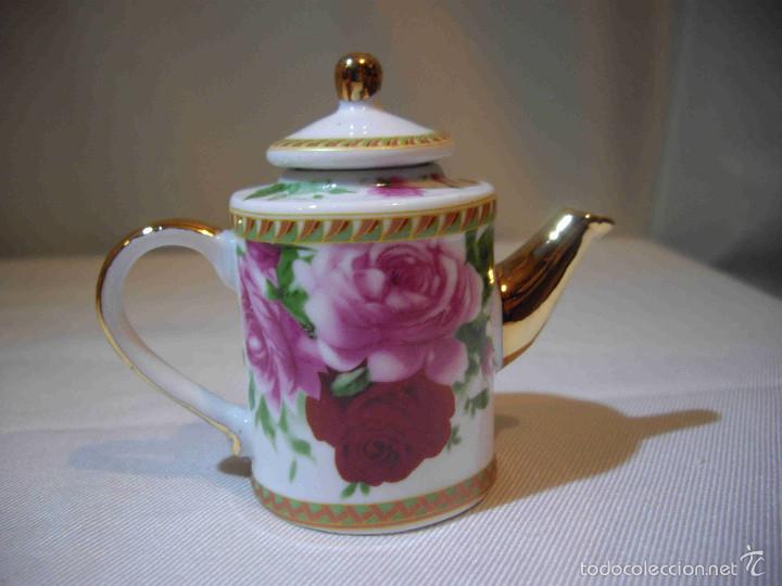 Artesan&iacute;a: CUATRO CAFETERAS PORCELANA - Foto 5