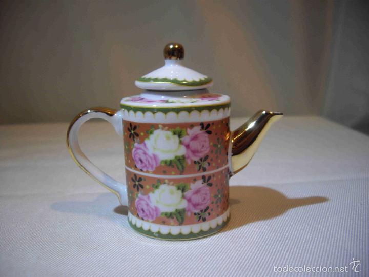 Artesan&iacute;a: CUATRO CAFETERAS PORCELANA - Foto 6