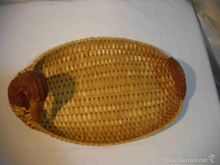 Artesan&iacute;a: CESTA MIMBRE FORMA DE PATO - Foto 3