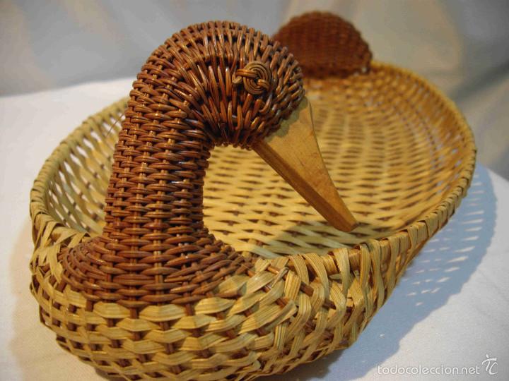 Artesan&iacute;a: CESTA MIMBRE FORMA DE PATO - Foto 4