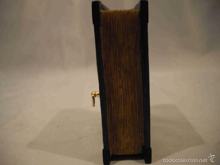 Artesan&iacute;a: Termometro en libro resina - Foto 4