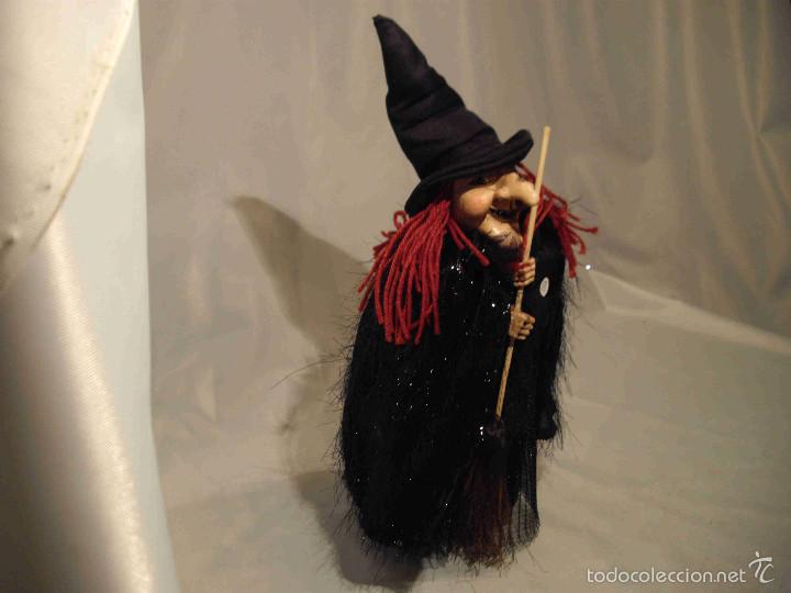 Artesan&iacute;a: BRUJA CON MOVIMIENTO - Foto 3