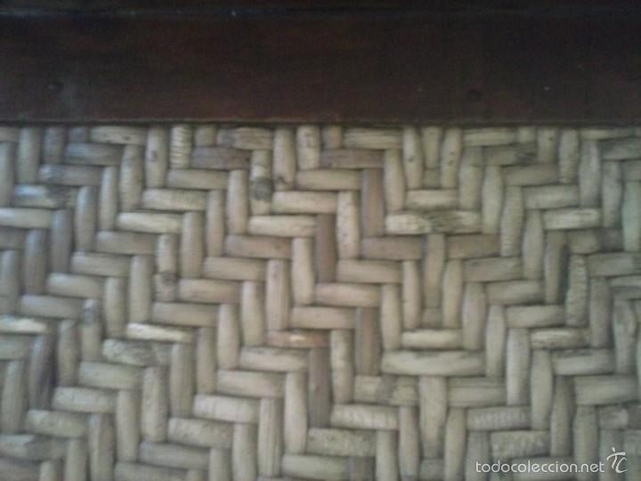 Artesan&iacute;a: BANDEJA DE MADERA . - Foto 2