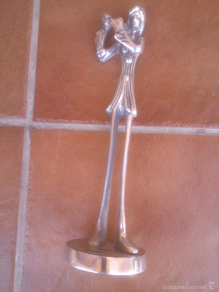 Artesan&iacute;a: FIGURA DE MUJER - Foto 2
