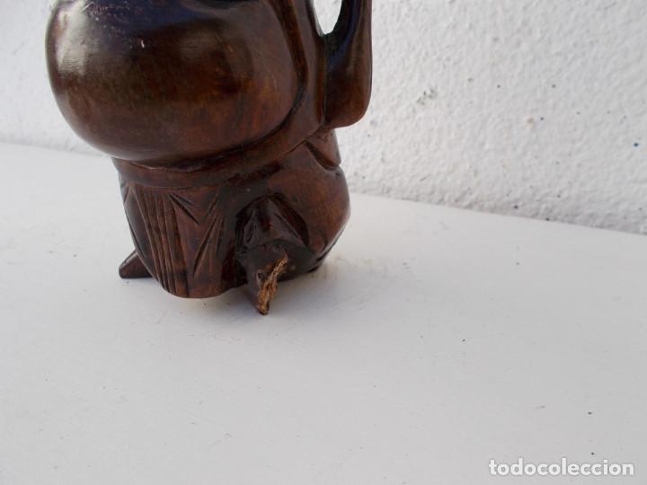 Artesan&iacute;a: figura de madera oriental - Foto 3