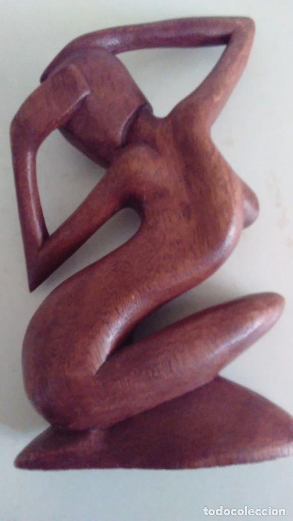 Artesan&iacute;a: Escultura de mujer desnuda en madera - Foto 4