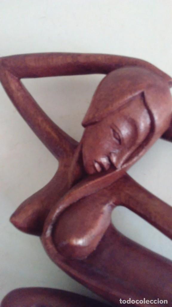 Artesan&iacute;a: Escultura de mujer desnuda en madera - Foto 5
