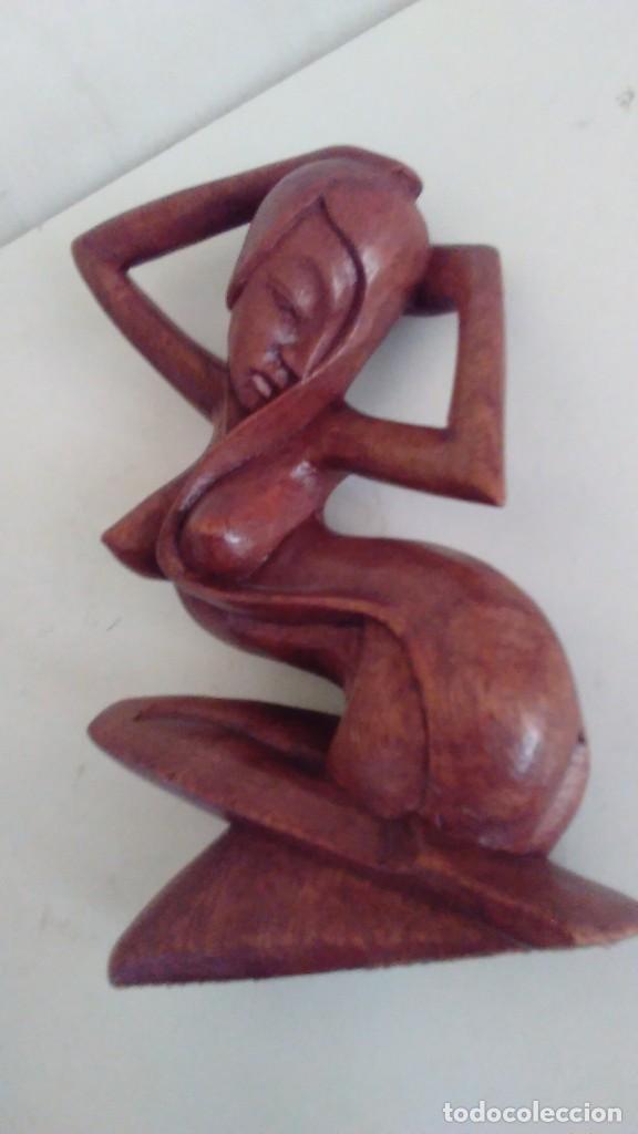 Artesan&iacute;a: Escultura de mujer desnuda en madera - Foto 9