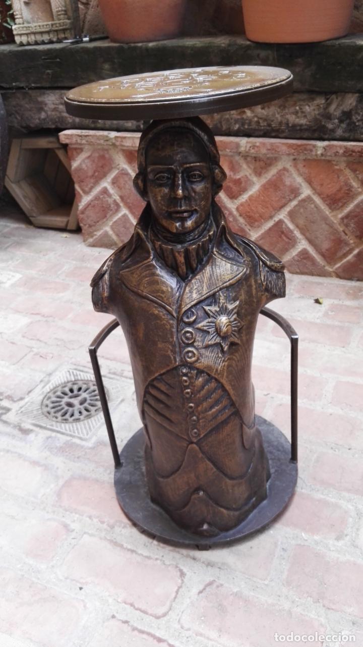 Artesan&iacute;a: Taburete Mascar&oacute;n - Foto 1