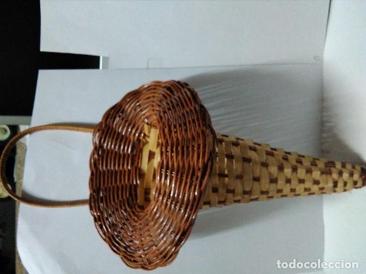 Artesan&iacute;a: florero de palma para ramo - Foto 1