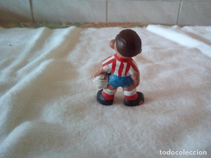 Artesanía: Muñeco futbolista de terracota,miniatura,años 80 - Foto 2 - 102544687