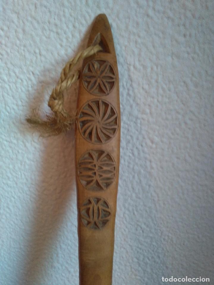 Artesan&iacute;a: Gran cuchara madera tallada - Foto 4
