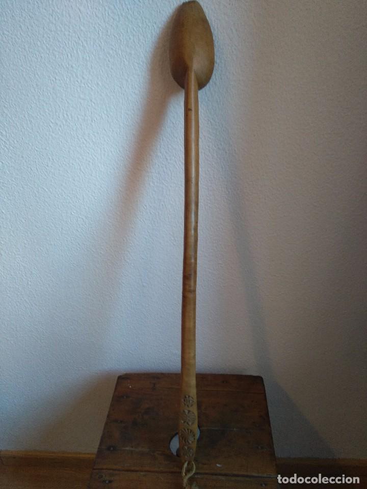 Artesan&iacute;a: Gran cuchara madera tallada - Foto 9