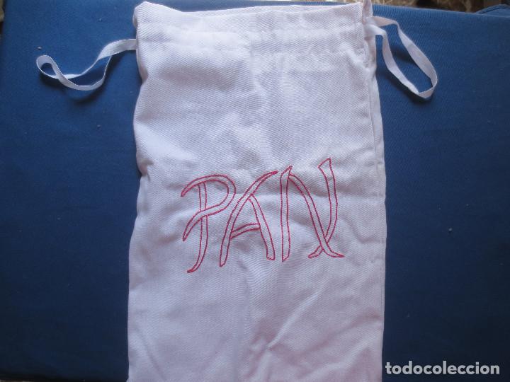 Artesan&iacute;a: BOLSA DE PAN BORDADA A MANO - Foto 1