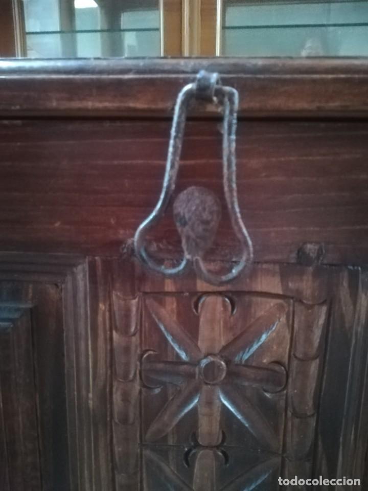 Artesan&iacute;a: Arc&oacute;n tallado de madera maciza - Foto 5