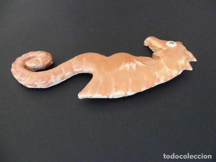 Artesan&iacute;a: Figura en Gres de caballito de mar (Hipocampo) - Foto 3
