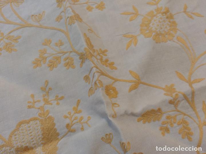 Artesan&iacute;a: Mantelito bordado - Foto 3
