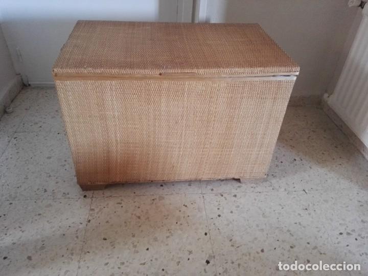 Artesan&iacute;a: Cofre mimbre estructura de madera - Foto 2