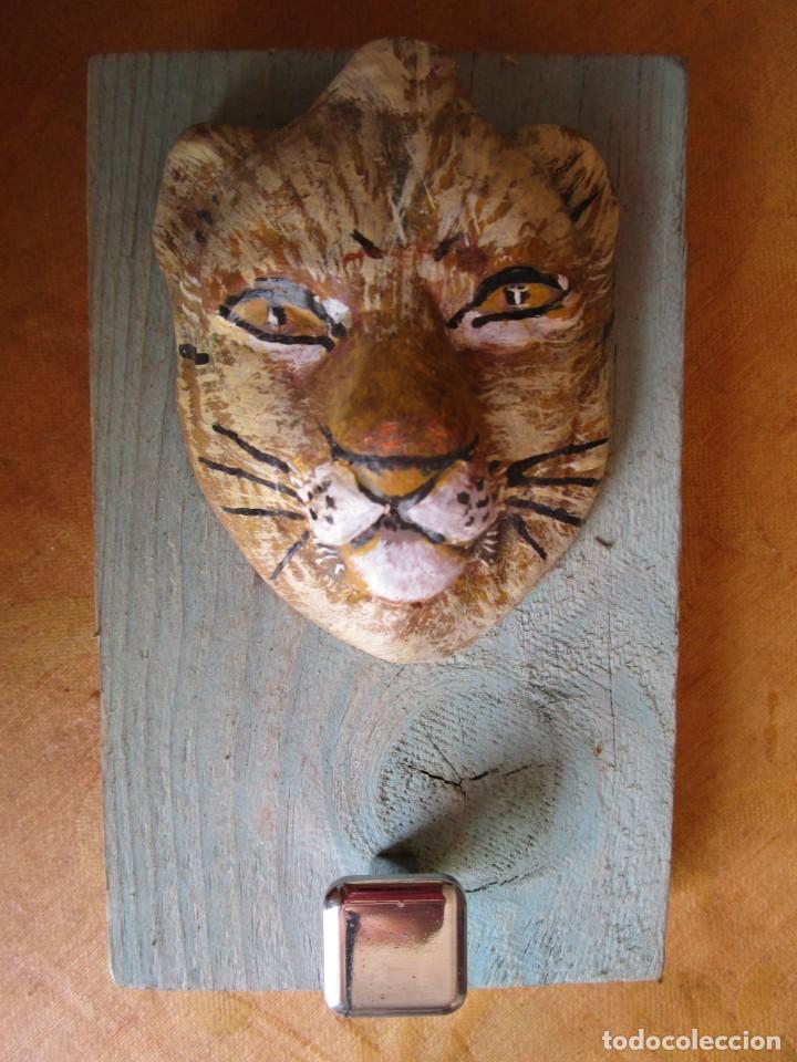 Artesan&iacute;a: Perchero tigre - Foto 1