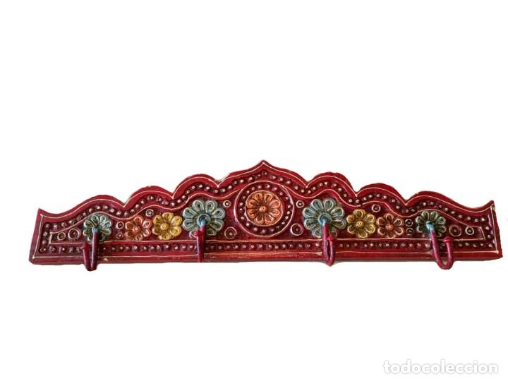 Artesan&iacute;a: Perchero de cuatro ganchos - Foto 1