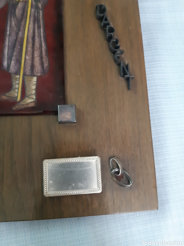 Artesan&iacute;a: CUADRO DE MADERA CON ESMALTE Y PLATA - Foto 3