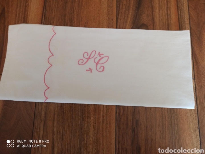 Artesan&iacute;a: Almohada bordada - Foto 2