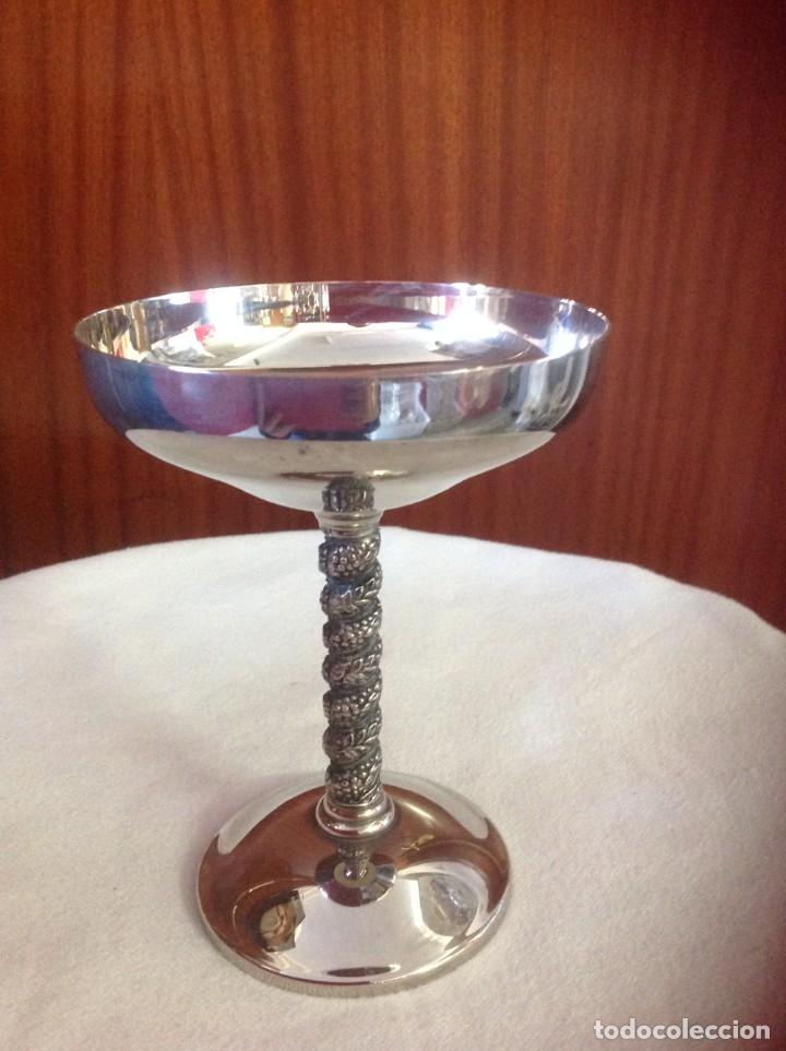 Artesan&iacute;a: juego de copas de campan - Foto 1