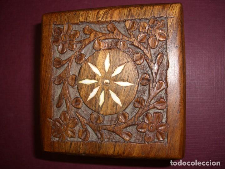 Artesan&iacute;a: CAJA EN MADERA TALLADA - Foto 1