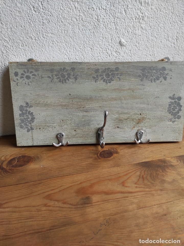 Artesan&iacute;a: Perchero de pared de madera - Foto 2