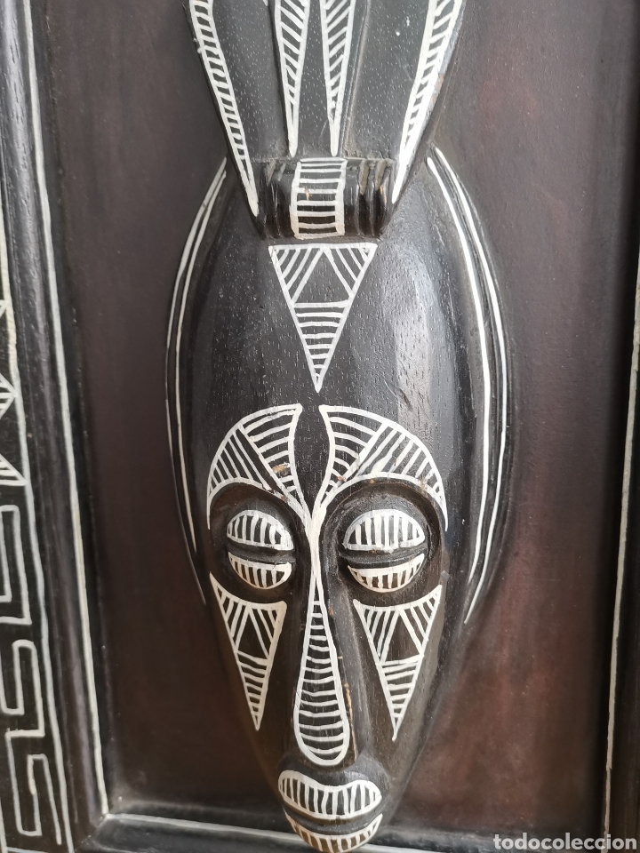 Artesan&iacute;a: Cuadro de m&aacute;scara africana de madera. - Foto 4