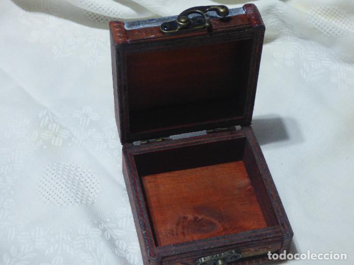Artesan&iacute;a: Caja ,joyero. - Foto 3