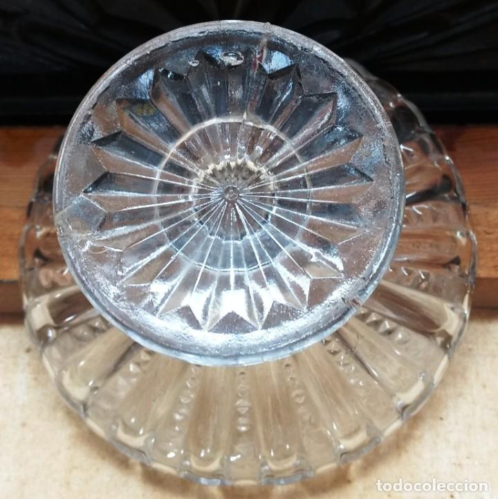 Artesan&iacute;a: CENTRO DE MESA DE VIDRIO TRASPARENTE CON RELIEVES - Foto 2