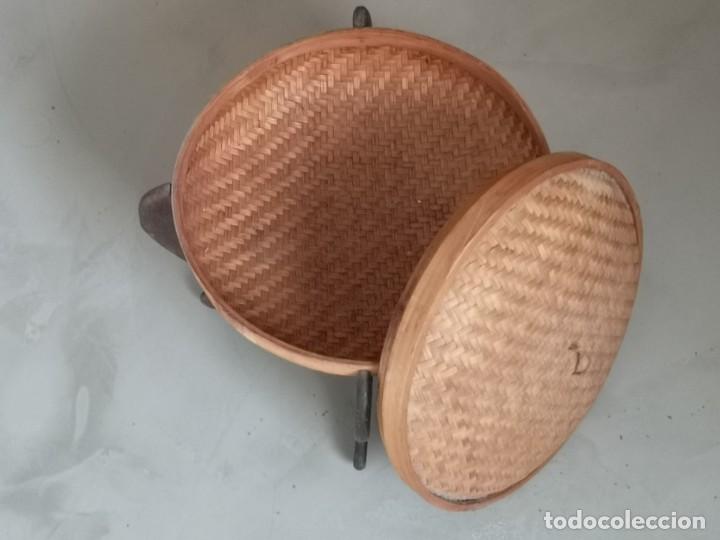 Artesan&iacute;a: cesto asi&agrave;tico de mimbre y bamb&uacute;. - Foto 2