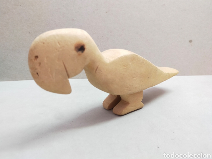 Artesan&iacute;a: LORO TALLADO EN MADERA DE BALSA - Foto 1