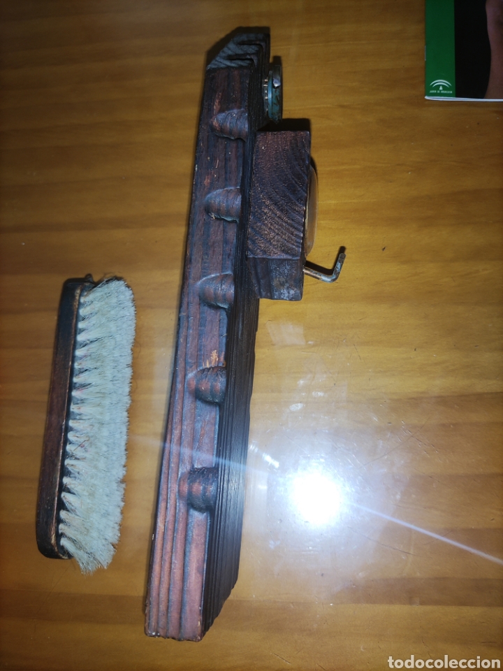 Artesan&iacute;a: Cepillo para la ropa con soporte de madera. - Foto 8