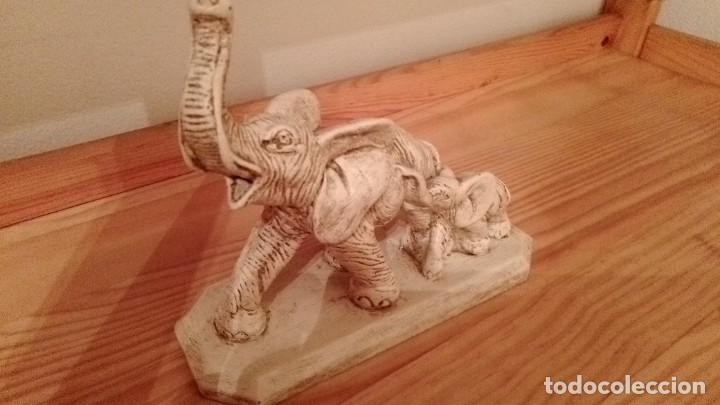 Artesan&iacute;a: Dos Elefantes de Barro - Foto 1