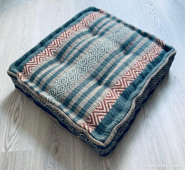 Artesan&iacute;a: Puff hecho a mano. Yute y Algod&oacute;n - Foto 1