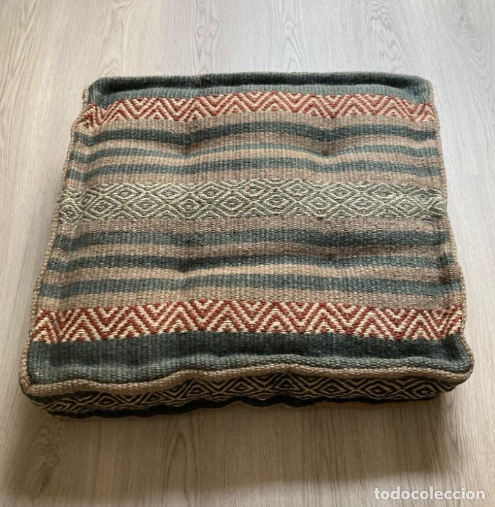 Artesan&iacute;a: Puff hecho a mano. Yute y Algod&oacute;n - Foto 6
