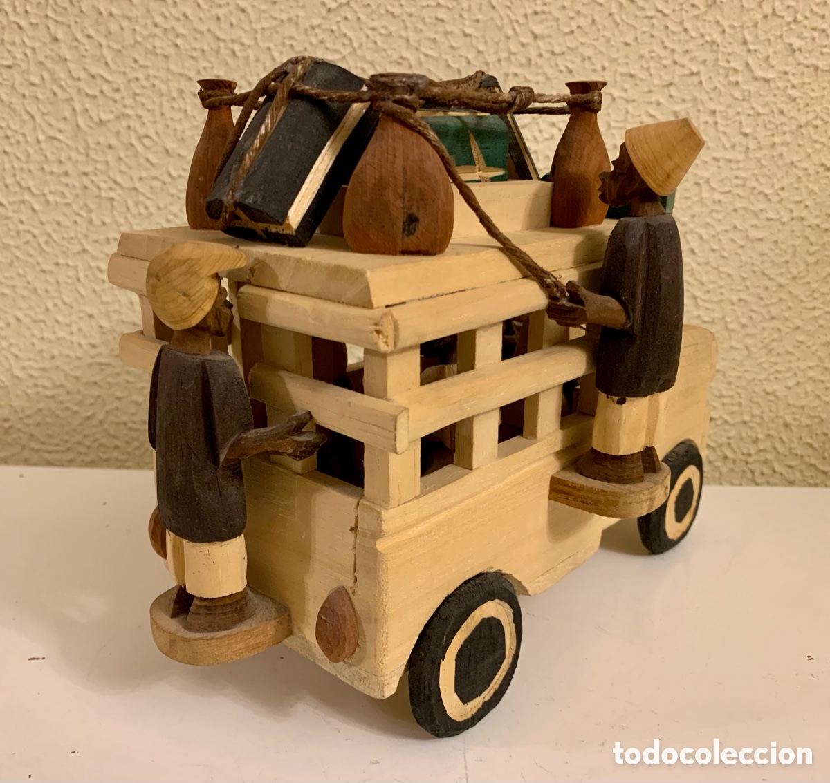 Artesan&iacute;a: Coche de madera de &Aacute;frica - Foto 2