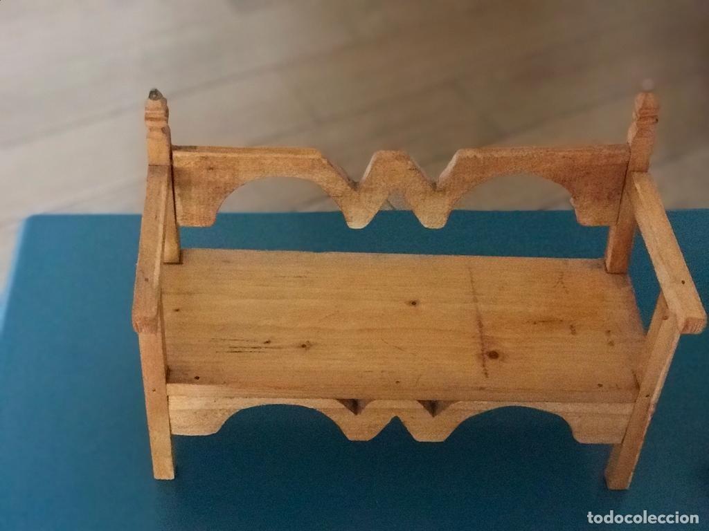 Artesan&iacute;a: Mini banca de madera hecha a mano - Foto 4