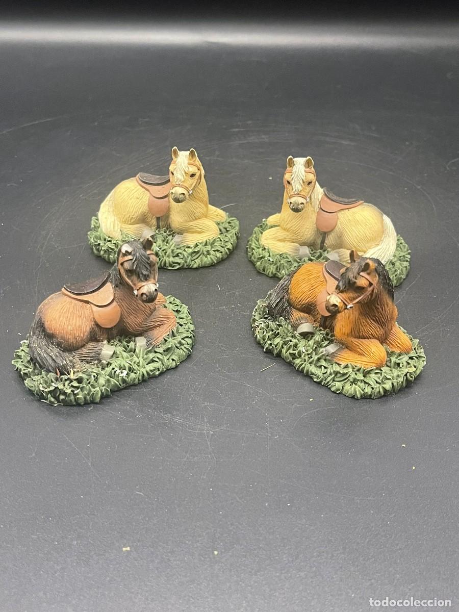 Artesan&iacute;a: COLECCI&Oacute;N DE 4 FIGURAS CABALLOS - Foto 3