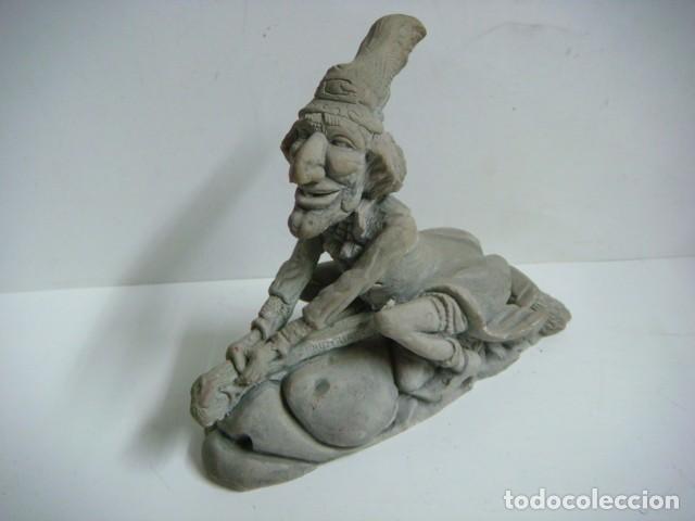 Artesan&iacute;a: FIGURA DE UNA BRUJA-(&) - Foto 1
