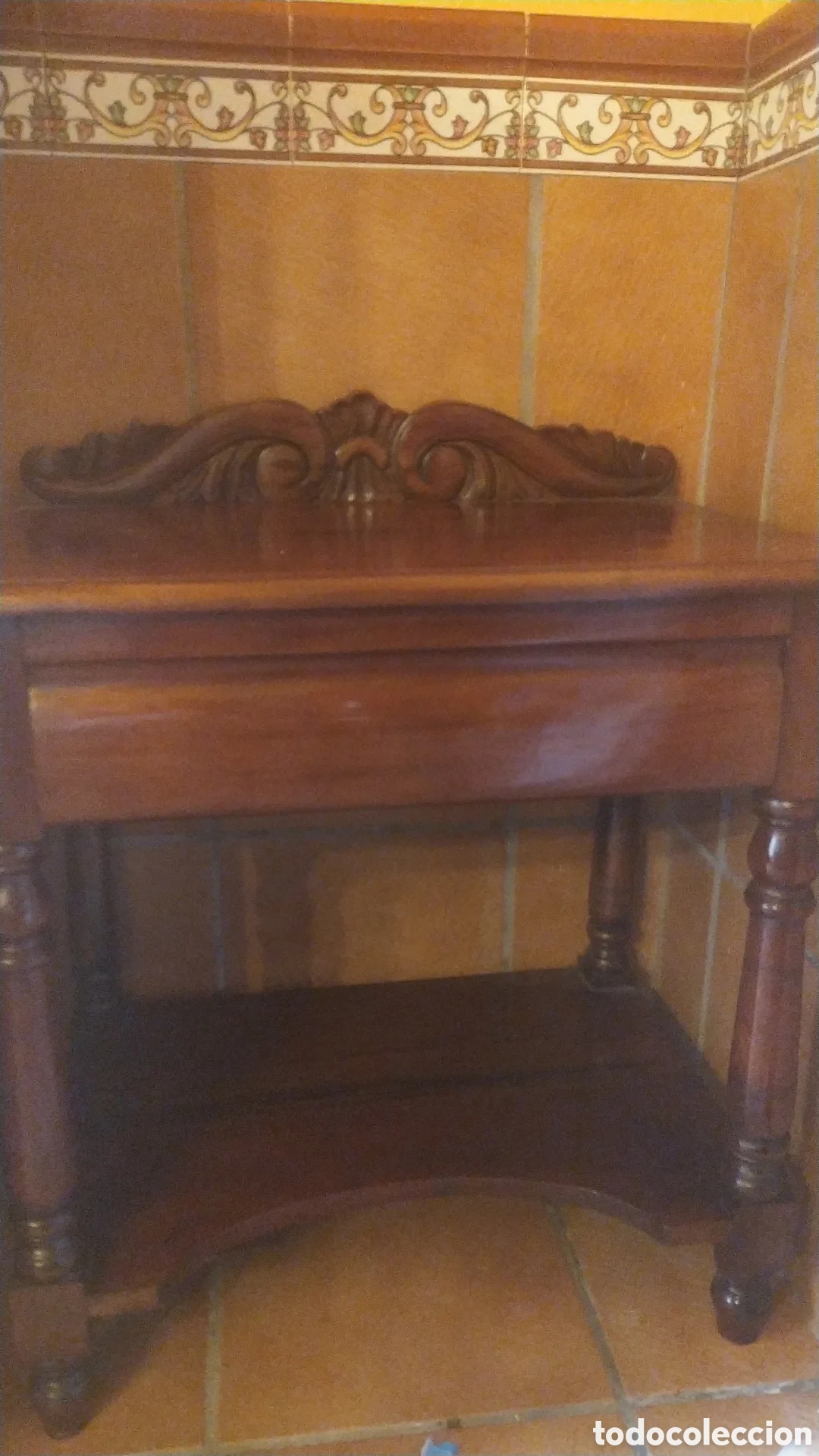 Artesan&iacute;a: Mesita madera Colonial